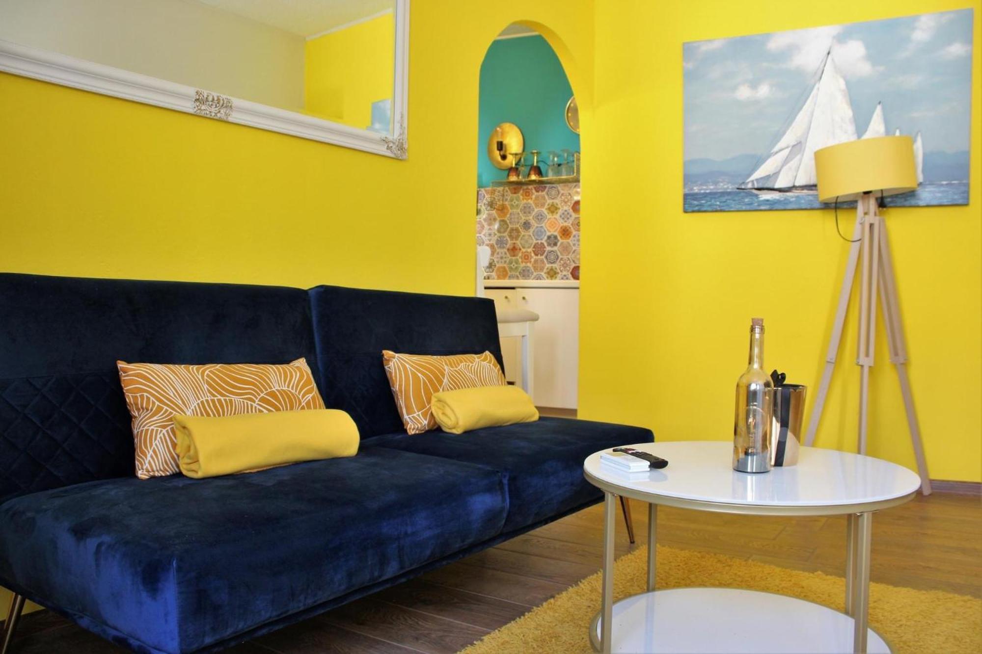 Oh La La Apartment Old Town Rovinj Eksteriør bilde